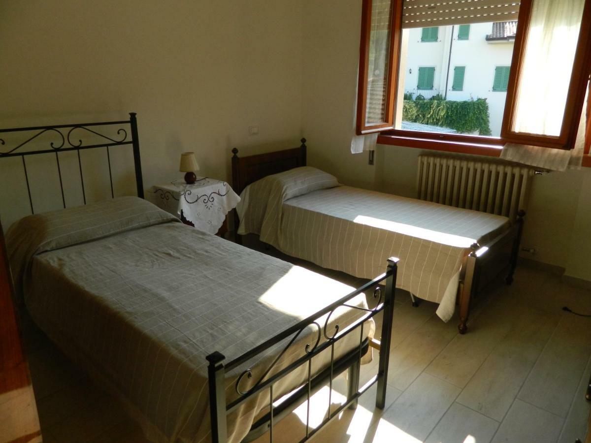 Villa Ester Камайоре Екстериор снимка